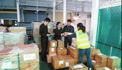 外貿(mào)企業(yè)出口防疫物資要不要經(jīng)營資質(zhì)？今天海關(guān)給出了明確答復(fù)！